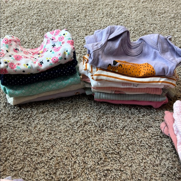 Lot of premie girl clothes - Picture 5 of 7